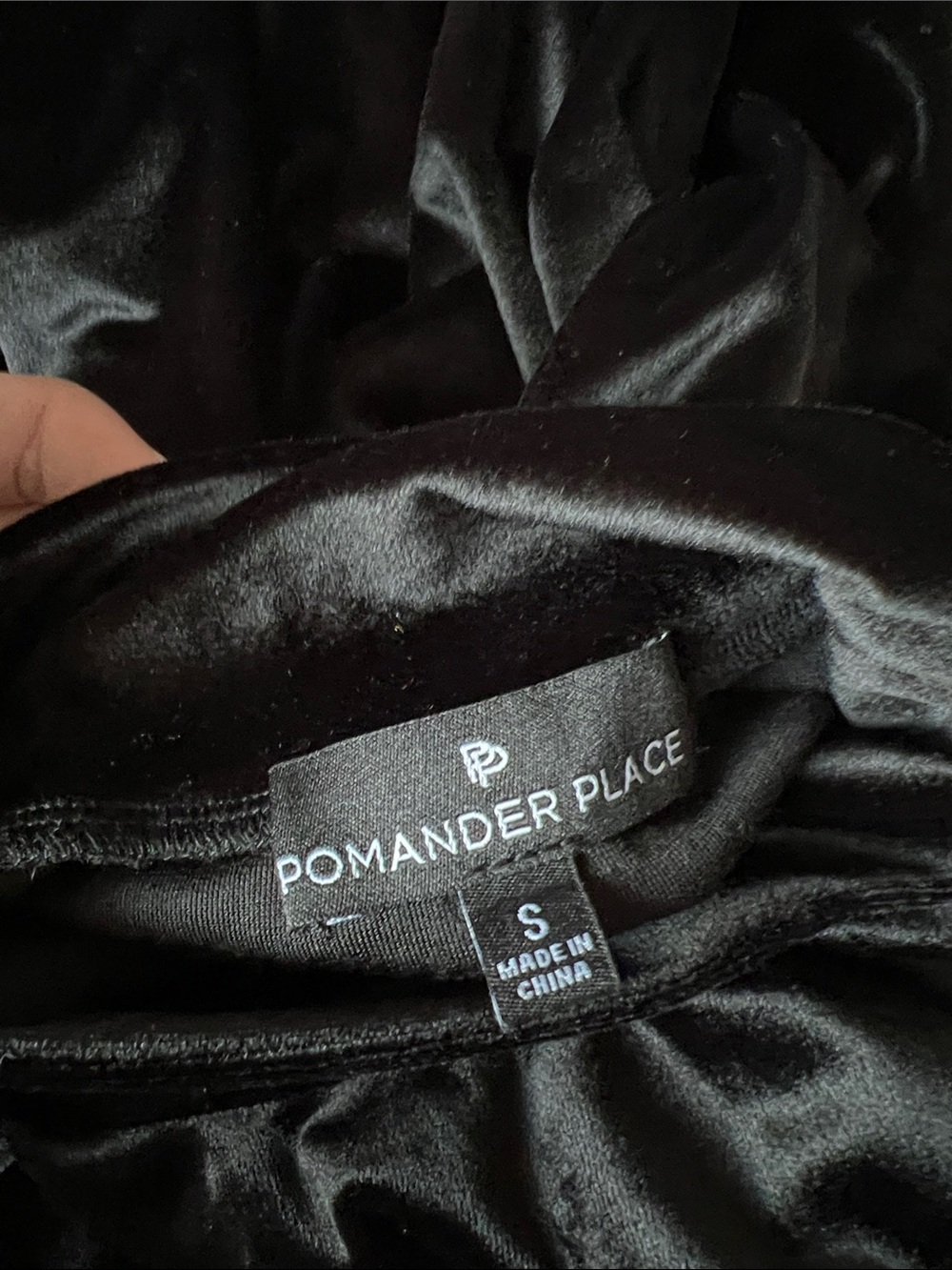 Tuckernuck Pommander Place Black Velvet Dress Small - Picture 4 of 6
